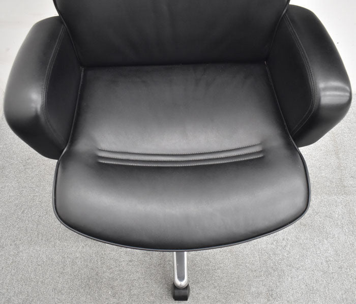 オカムラ KCシリーズ エグゼクティブチェア 総革張り ブラック 2023062603【中古オフィス家具】【中古】
