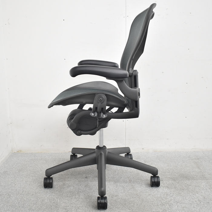 ハーマンミラー Hermanmilller アーロンチェア Bサイズ フル装備 ランバーサポート 2023062806【中古オフィス家具】【中古】