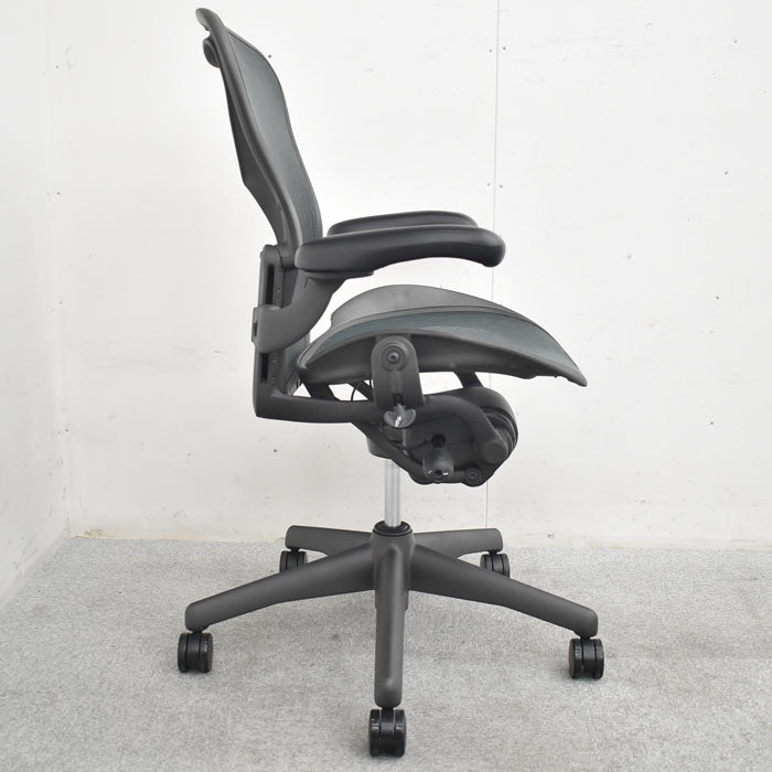 ハーマンミラー Hermanmilller アーロンチェア Bサイズ フル装備 ランバーサポート 2023062806【中古オフィス家具】【中古】