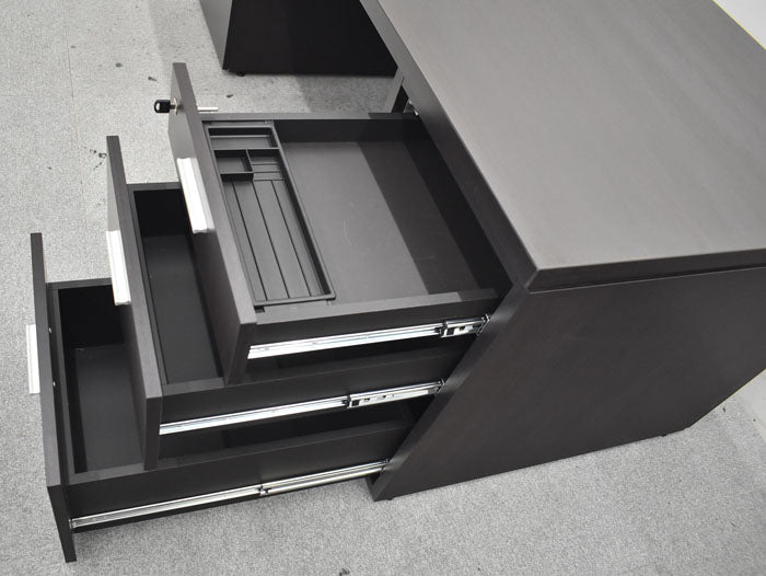 コクヨ マネージメントS370シリーズ 役員用両袖デスク 2019年製 2023071803【中古オフィス家具】【中古】