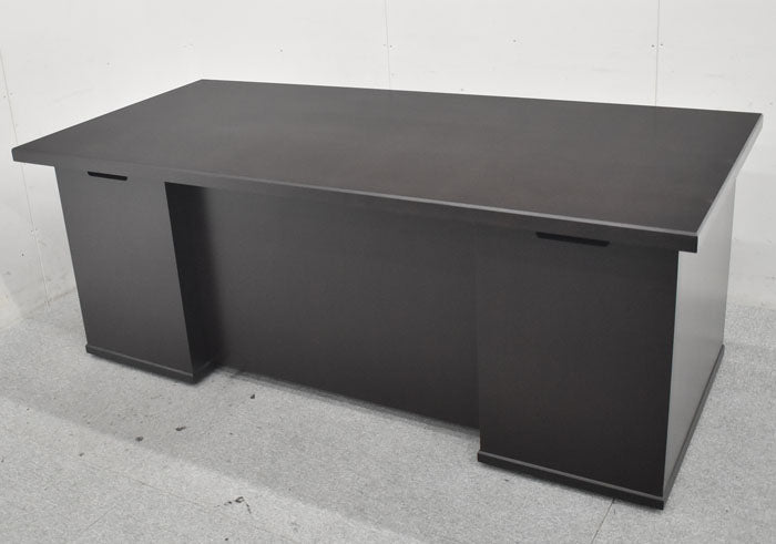 コクヨ マネージメント70シリーズ 役員用両袖デスク 2020年製 W1800 2023071901【中古オフィス家具】【中古】