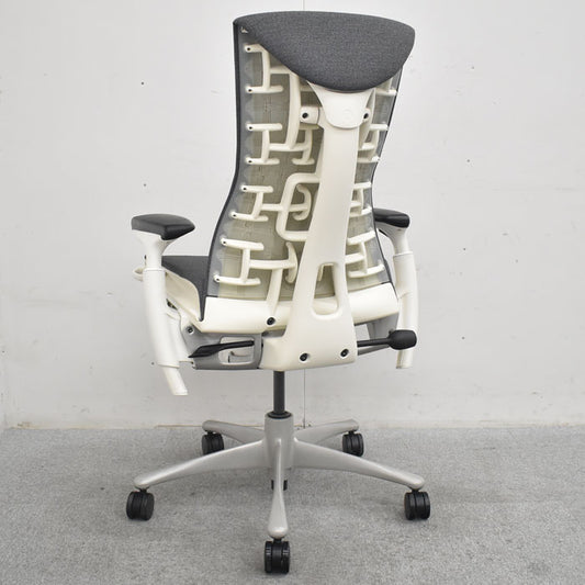 ハーマン・ミラー hermanmiller エンボディチェア 可動肘 グレー 2023072204【中古オフィス家具】【中古】