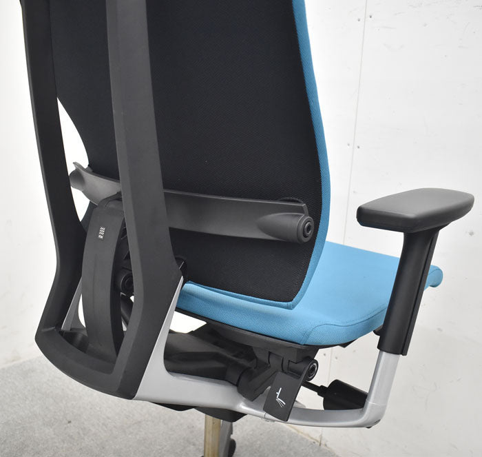 イトーキ ITOKI スピーナチェア 可動肘 アクティブランバーサポート バックスライドシート 布張り 2017年製 2023072402【中古オフィス家具】【中古】