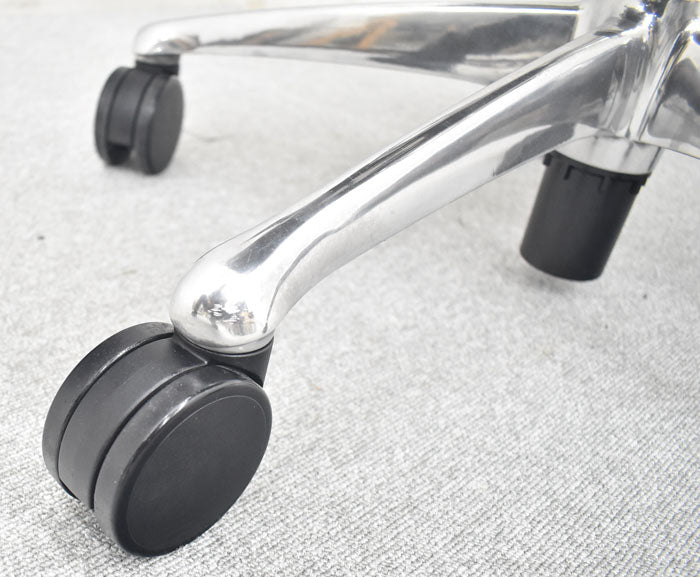 オカムラ コンテッサ ヘッドレスト 可動肘 ランバーサポート ポリッシュ 2023080705【中古オフィス家具】【中古】