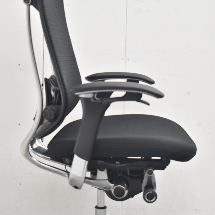 オカムラ コンテッサ ヘッドレスト 可動肘 ランバーサポート ポリッシュ 2023080705【中古オフィス家具】【中古】