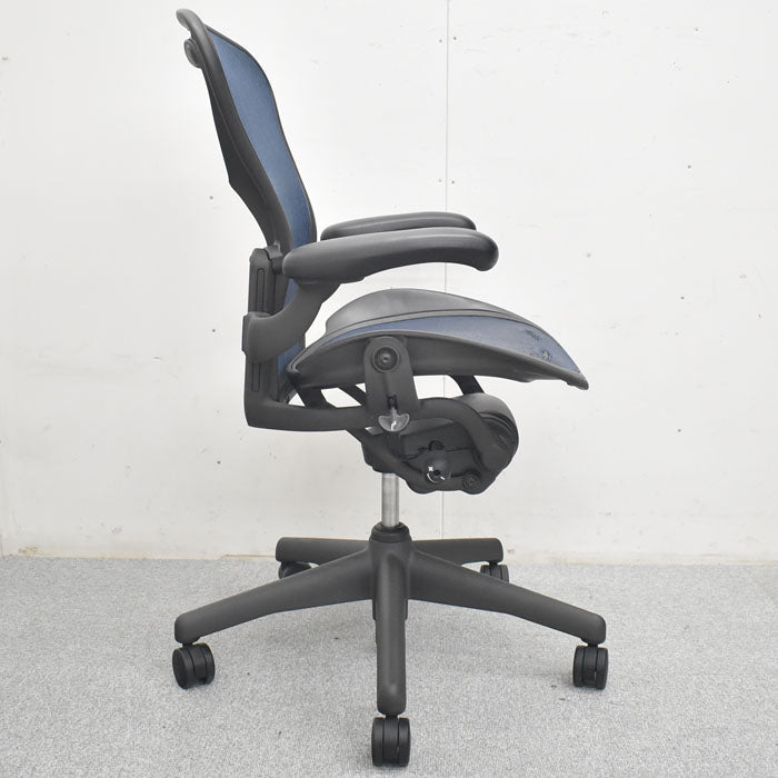 ハーマン・ミラー アーロンチェア Bサイズ スタンダード ブルー 2023082103【中古オフィス家具】【中古】