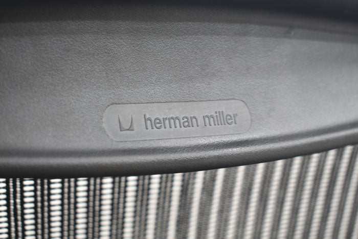 ハーマン・ミラー アーロンチェア Bサイズ フル装備 ランバーサポート 2023082801【中古オフィス家具】【中古】