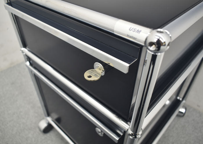 USM Haller System ハラーシステム ワゴン ロールボーイ 鍵付 2023090802【中古オフィス家具】【中古】