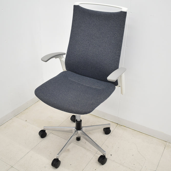 【中古】オカムラ モード ハイバック 可動肘 アルミポリッシュ脚 2022年製 2024102903【中古オフィス家具】