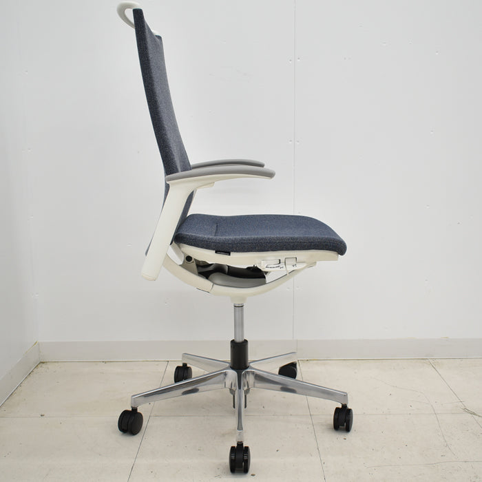 【中古】オカムラ モード ハイバック 可動肘 アルミポリッシュ脚 2022年製 2024102903【中古オフィス家具】