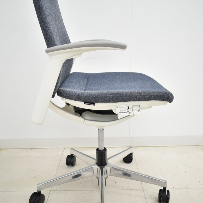 【中古】オカムラ モード ハイバック 可動肘 アルミポリッシュ脚 2022年製 2024102903【中古オフィス家具】