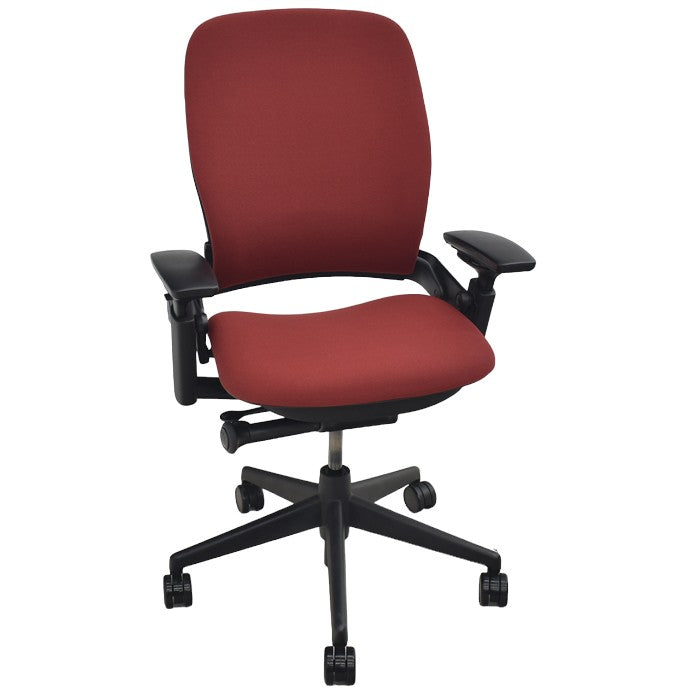 スチールケース リープチェアV2 USモデル 可動肘付 ランバーサポート付 レッド 2021031608【中古オフィス家具】【中古】