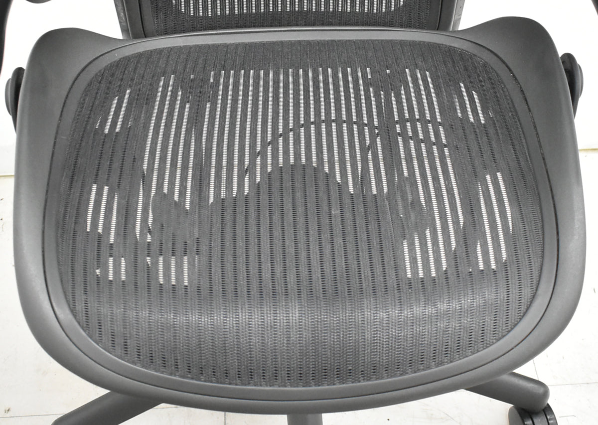 【中古】ハーマンミラー アーロンチェア Bサイズ フル装備 ランバーサポート 昇降ガス新品交換済 2025102801【中古オフィス家具】