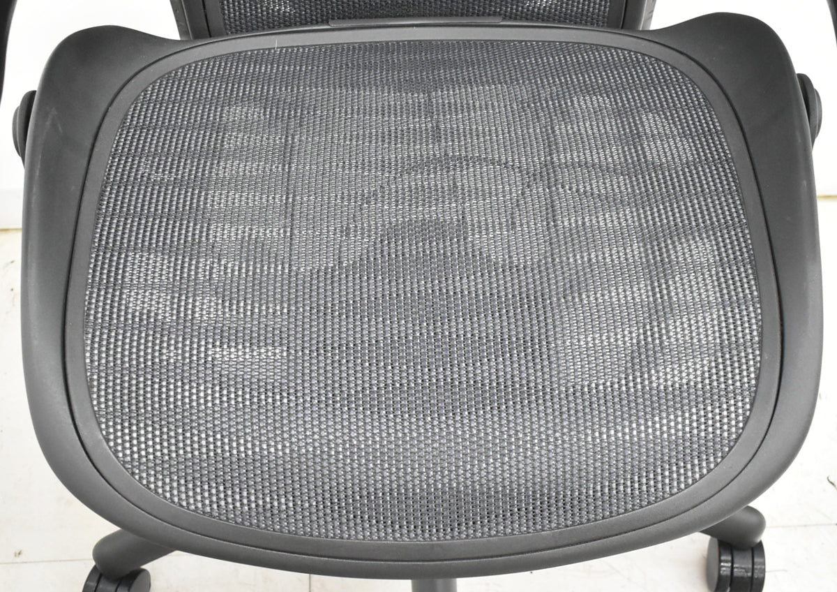【中古】ハーマンミラー アーロンチェア Bサイズ フル装備 ポスチャーフィット タキシードメッシュ 2025102802 【中古オフィス家具】