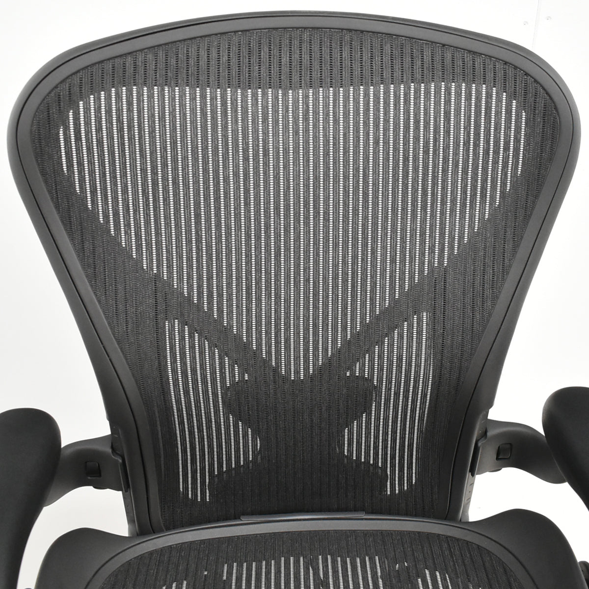 【中古】ハーマンミラー アーロンチェア Bサイズ フル装備 ポスチャーフィット 肘レバータイプ(肘パッド新型) 2025102804【中古オフィス家具】
