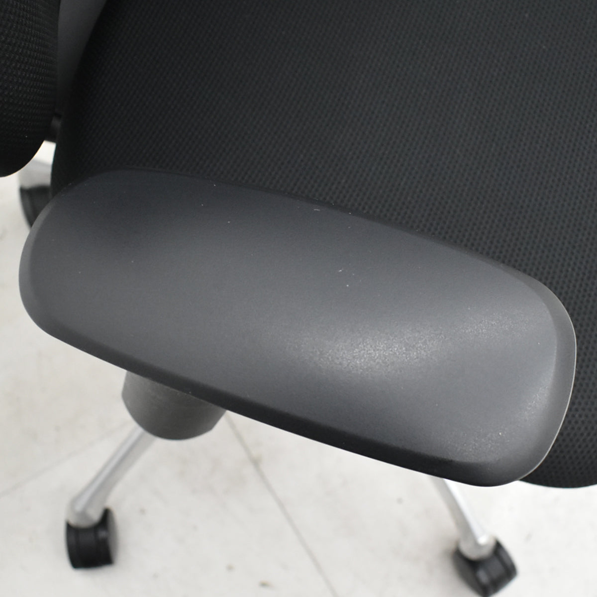 【中古】オカムラ シルフィー ハイバック 可動肘 バックカーブアジャスト 前傾機能 ポリッシュ 2025102901【中古オフィス家具】