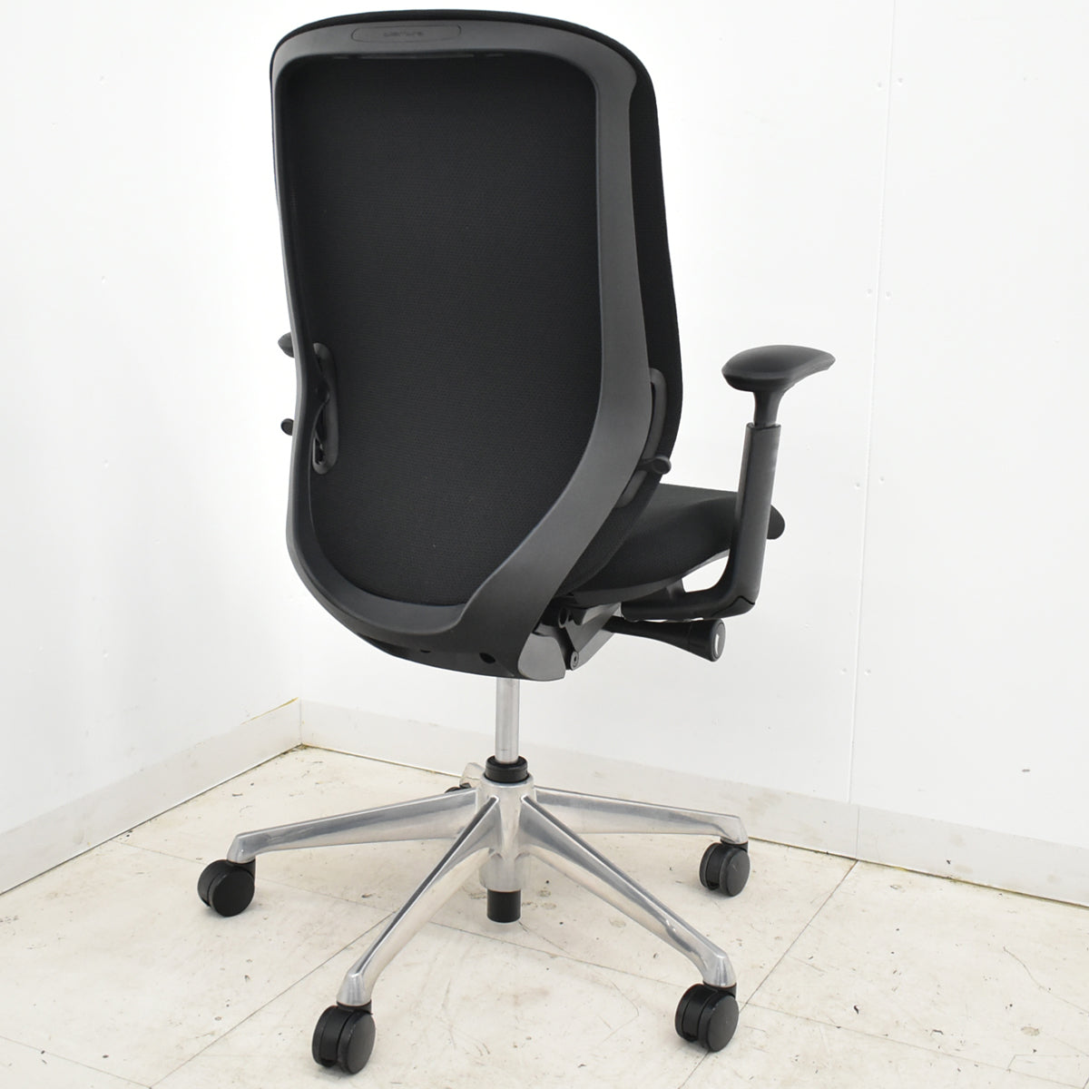 【中古】オカムラ シルフィー ハイバック 可動肘 バックカーブアジャスト 前傾機能 ポリッシュ 2025102901【中古オフィス家具】