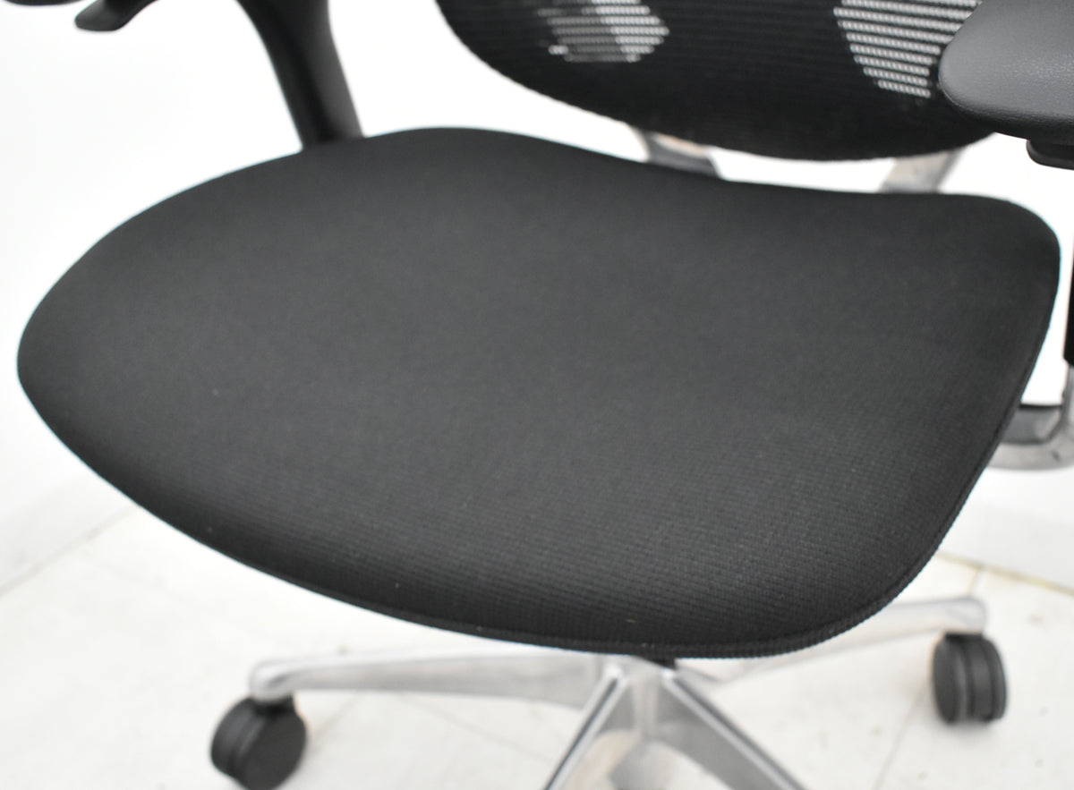 【中古】オカムラ コンテッサ 可動肘(肘パッド新品)ランバーサポート ポリッシュ 2025102902【中古オフィス家具】