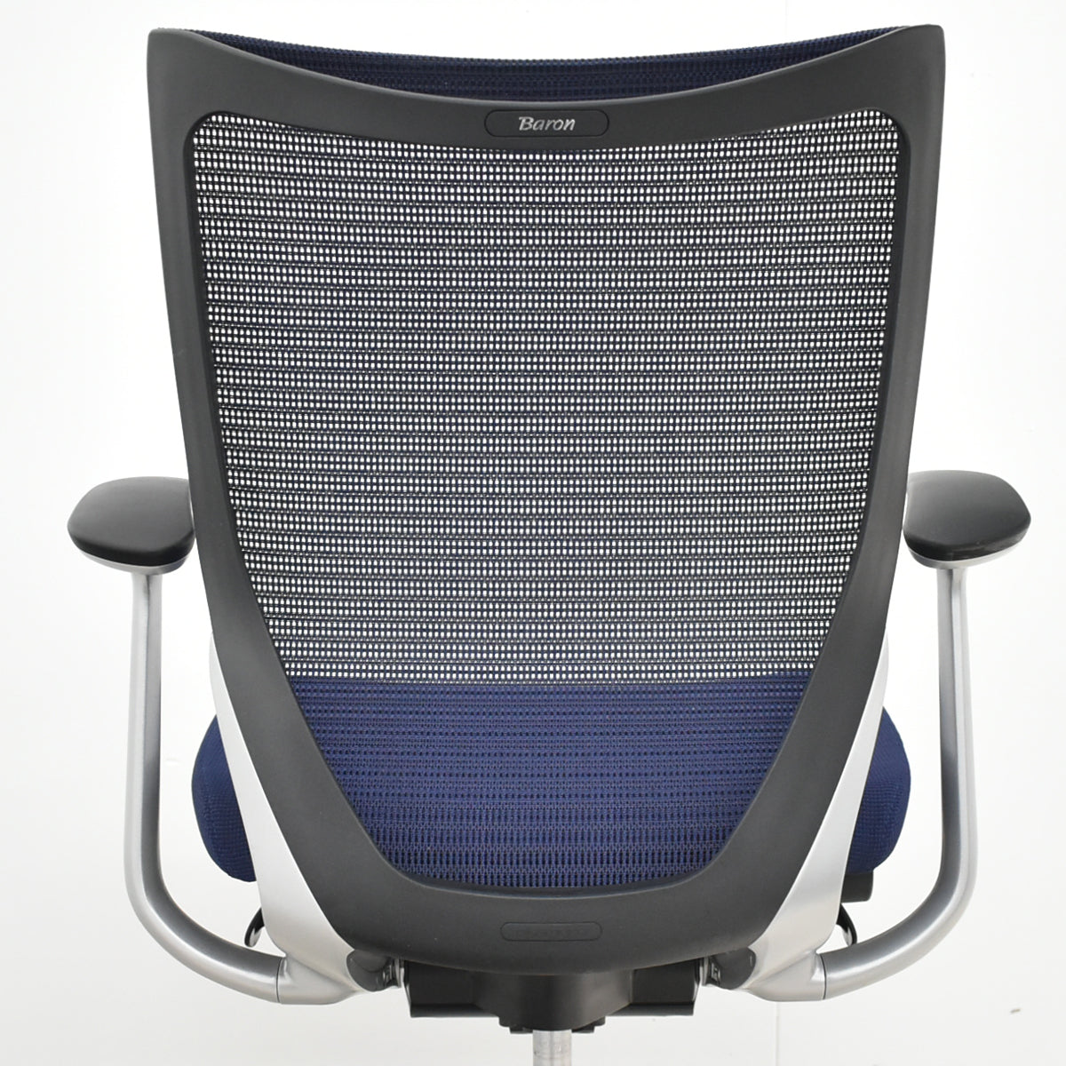 【中古】オカムラ バロン ローバック 固定肘 シルバー脚 2025102903 【中古オフィス家具】