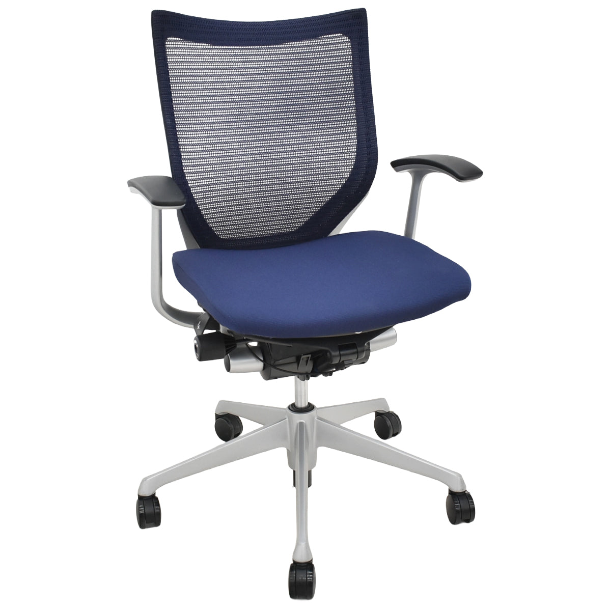 【中古】オカムラ バロン ローバック 固定肘 シルバー脚 2025102903 【中古オフィス家具】