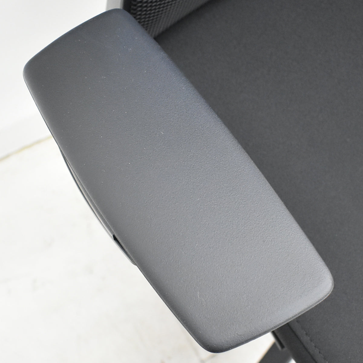 【中古】スチールケース シンク2 可動肘 ランバーサポート 2025102904【中古オフィス家具】