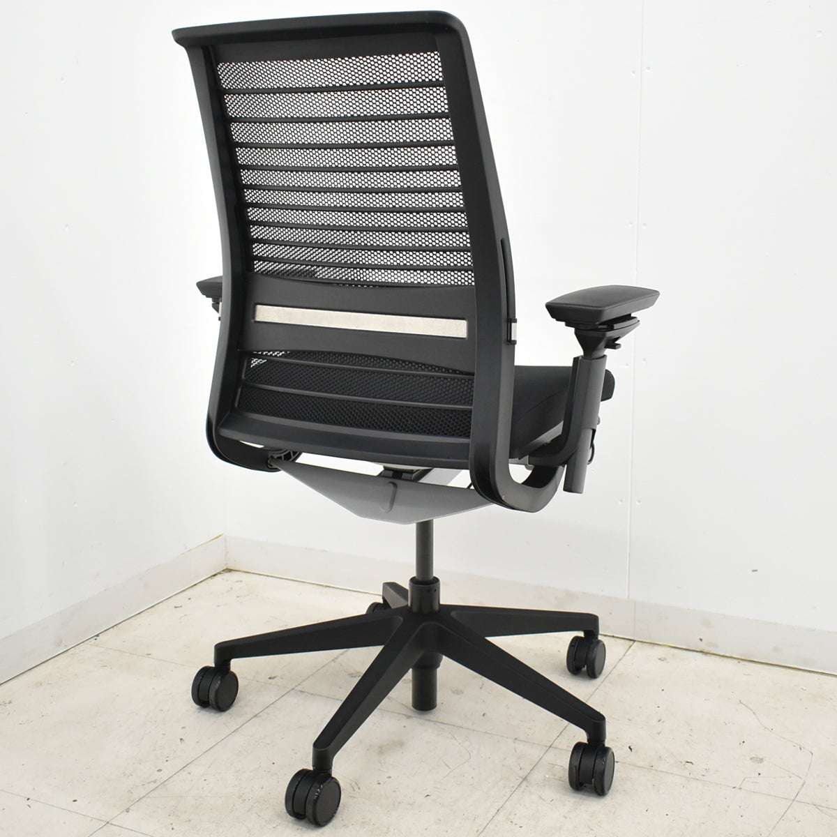 【中古】スチールケース シンク2 可動肘 ランバーサポート 2025102904【中古オフィス家具】