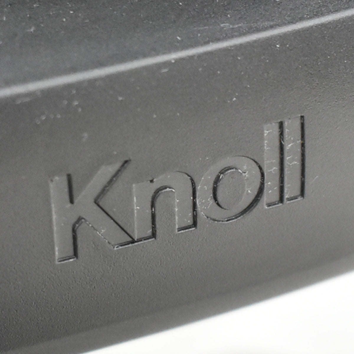 【中古】Knoll ジェネレーション 可動肘(ハイパフォーマンス肘)ブラック脚 2025102905【中古オフィス家具】