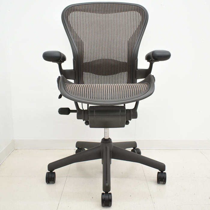 ハーマンミラー　Hermanmiller　アーロンチェア　スタンダード　Ｂサイズ　ランバーサポート　2023051202【中古オフィス家具】【中古】