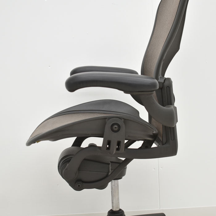 ハーマンミラー Hermanmiller アーロンチェア スタンダード Bサイズ ランバーサポート 2023051202【中古オフィス家具】【中古】