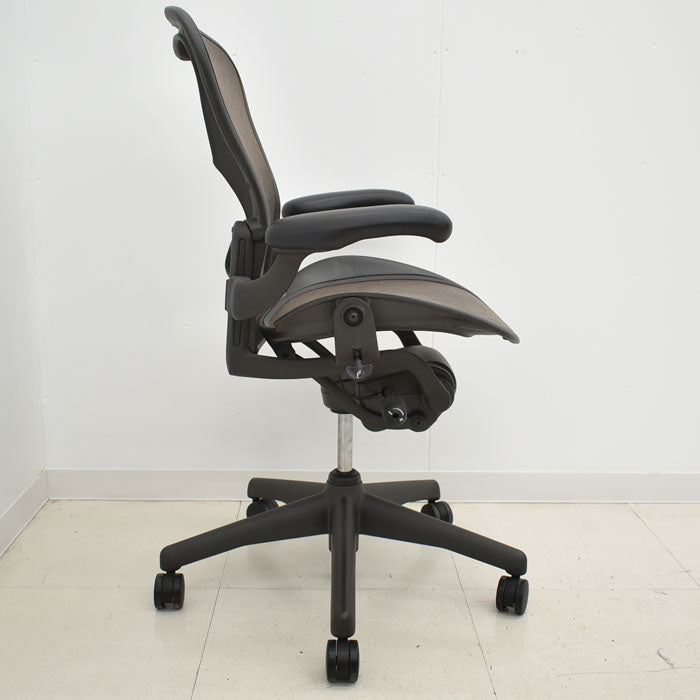 ハーマンミラー　Hermanmiller　アーロンチェア　スタンダード　Ｂサイズ　ランバーサポート　2023051202【中古オフィス家具】【中古】