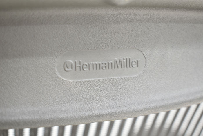 ハーマンミラー　Hermanmiller　アーロンチェア　可動肘（レバータイプ）ランバーサポート　2023051301【中古オフィス家具】【中古】