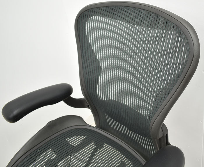 ハーマンミラー Hermanmilller アーロンチェア フル装備 Bサイズ ランバーサポート 2023062702【中古オフィス家具】【中古】