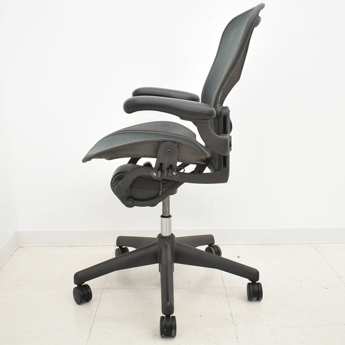 ハーマンミラー Hermanmilller アーロンチェア フル装備 Bサイズ ランバーサポート 2023062702【中古オフィス家具】【中古】