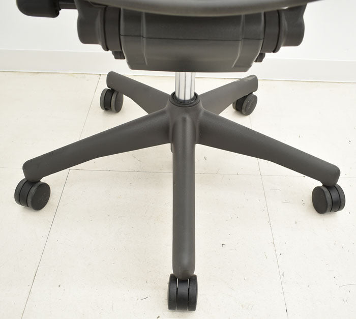 ハーマンミラー Hermanmilller アーロンチェア Bサイズ スタンダード 2023062708【中古オフィス家具】【中古】