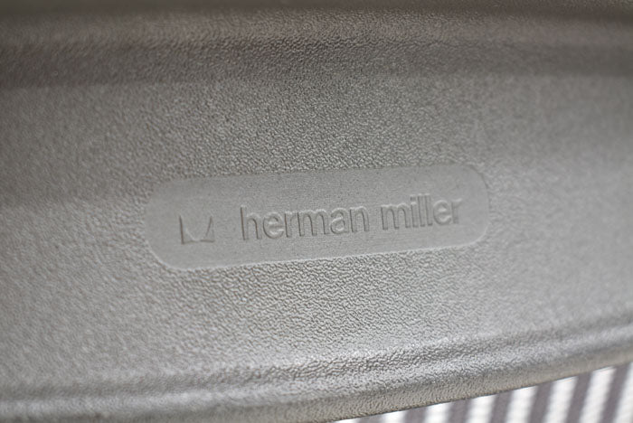ハーマンミラー Hermanmilller アーロンチェア Bサイズ フル装備 ランバーサポート 2023062804【中古オフィス家具】【中古】