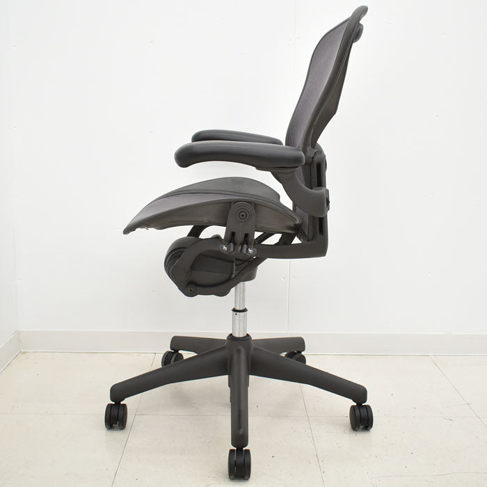 ハーマンミラー Hermanmilller アーロンチェア Bサイズ フル装備 ランバーサポート 2023062804【中古オフィス家具】【中古】