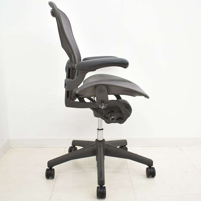 ハーマンミラー Hermanmilller アーロンチェア Bサイズ フル装備 ランバーサポート 2023062804【中古オフィス家具】【中古】