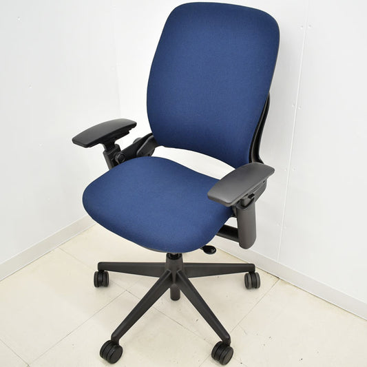 スチールケース リープチェアV2 可動肘 USモデル 2023093003【中古オフィス家具】【中古】