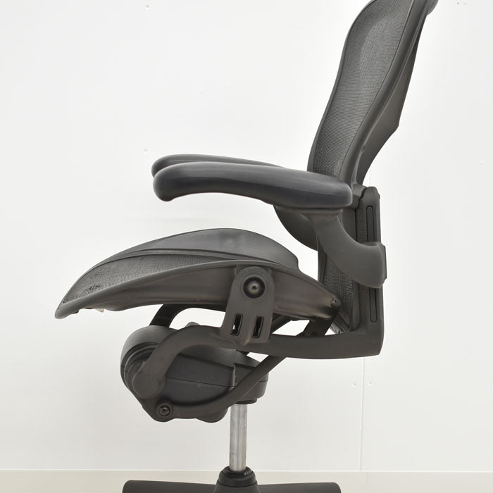 ハーマンミラー アーロンチェア Bサイズ スタンダード 2023101201【中古オフィス家具】【中古】