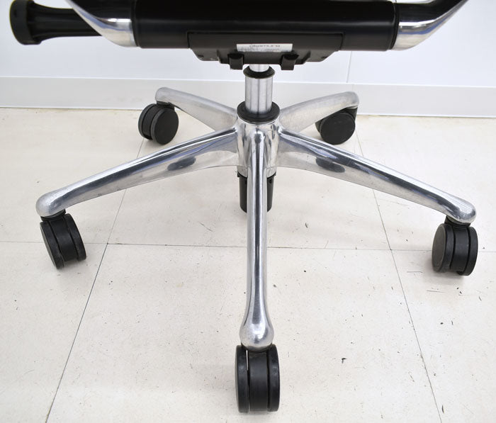 オカムラ コンテッサ ランバーサポート ハンガー ポリッシュ 可動肘 2023101302【中古オフィス家具】【中古】