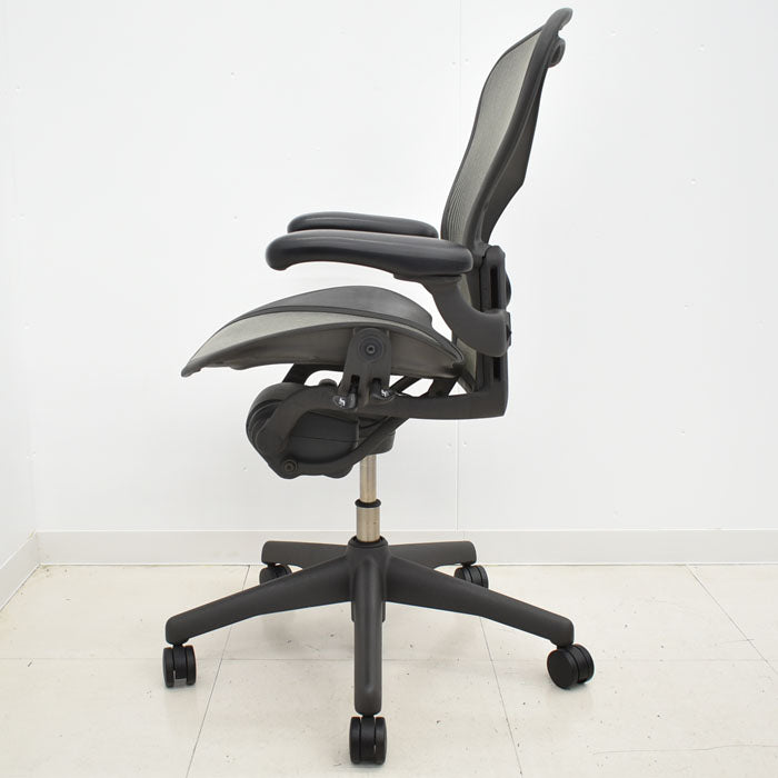 ハーマンミラー アーロンチェア Bサイズ フル装備 ランバーサポート 2023101602【中古オフィス家具】【中古】