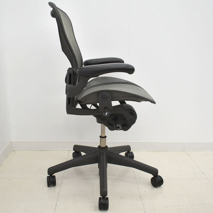 ハーマンミラー アーロンチェア Bサイズ フル装備 ランバーサポート 2023101602【中古オフィス家具】【中古】