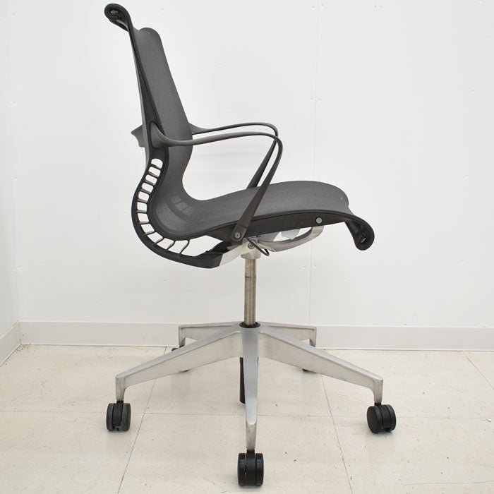 【中古】ハーマン・ミラー セトゥーチェア マルチパーパスチェア 固定肘 2023102502【中古オフィス家具】