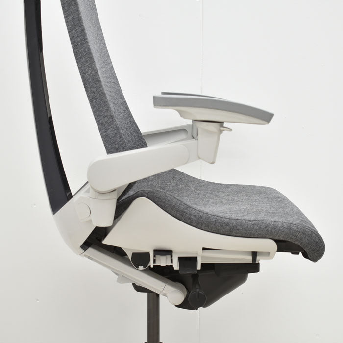 【中古】イトーキ アクトチェア 4Dリンクアーム 2020年製 2023102506【中古オフィス家具】