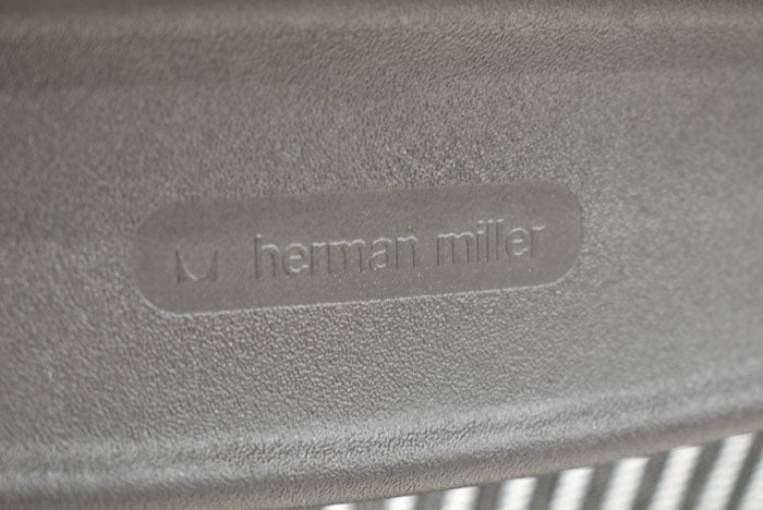 【中古】ハーマンミラー　アーロンチェア　Bサイズ　フル装備　ランバーサポート　2023102507【中古オフィス家具】