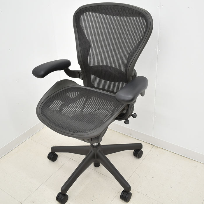 【中古】ハーマンミラー アーロンチェア Bサイズ フル装備 ランバーサポート 2023102507【中古オフィス家具】