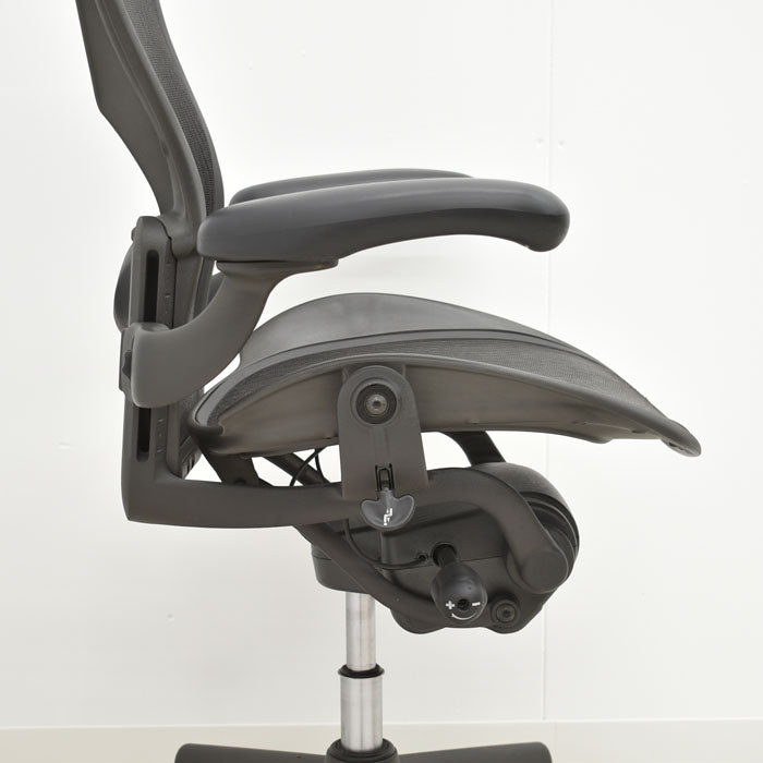 【中古】ハーマンミラー アーロンチェア Bサイズ フル装備 ランバーサポート 2023102507【中古オフィス家具】