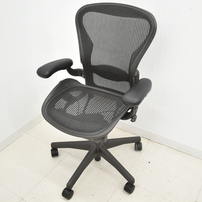 ハーマンミラー Hermanmilller アーロンチェア フル装備 Bサイズ ランバーサポート 2023051103【中古オフィス家具】【中古】