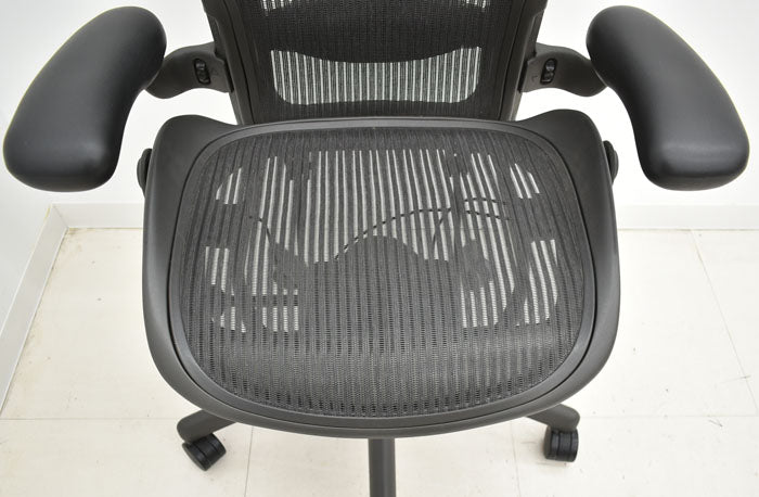 ハーマンミラー Hermanmilller アーロンチェア フル装備 Bサイズ ランバーサポート 2023051103【中古オフィス家具】【中古】