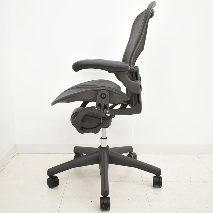 ハーマンミラー Hermanmilller アーロンチェア フル装備 Bサイズ ランバーサポート 2023051103【中古オフィス家具】【中古】
